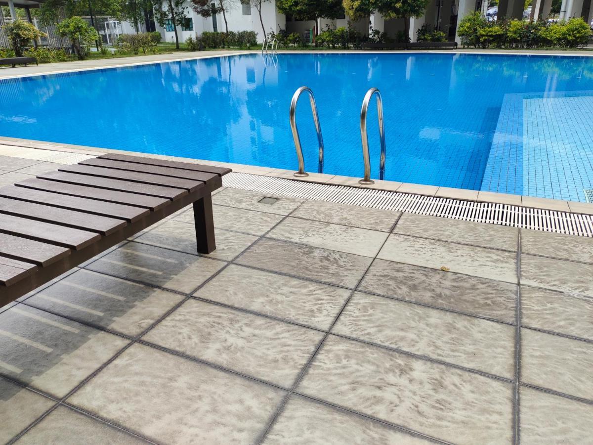Apartamento De Cozy Corner Suria Rafflesia Setia Alam Shah Alam Exterior foto